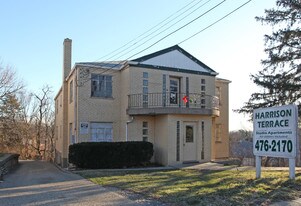 2258 Harrison Ave in Cincinnati, OH - Building Photo