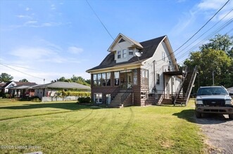 4925 Southside Dr in Louisville, KY - Building Photo - Building Photo