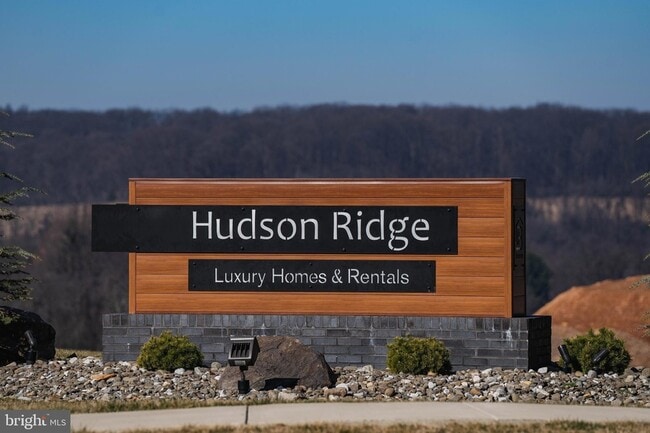 202 Stratford Dr in Red Lion, PA - Building Photo - Building Photo