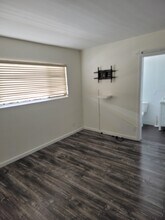 922 16th St, Unit 5 in Santa Monica, CA - Building Photo - Building Photo