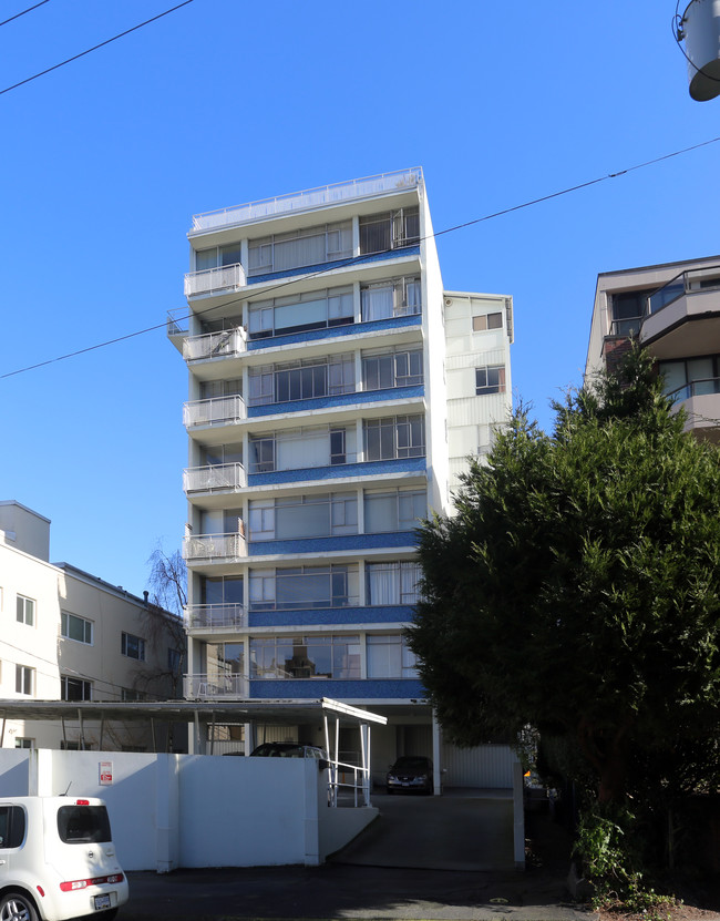 Lagoon Terrace in Vancouver, BC - Building Photo - Building Photo