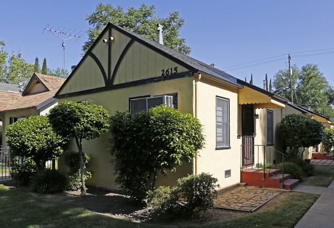 2615 E St in Sacramento, CA - Building Photo - Building Photo