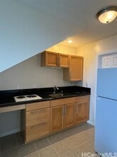 2263 Okoa St in Honolulu, HI - Building Photo - Building Photo