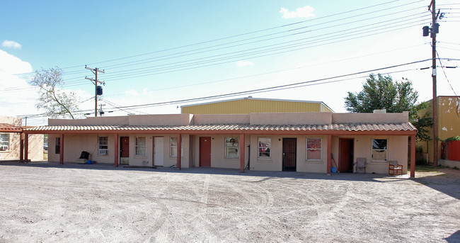 1855 W Picacho Ave in Las Cruces, NM - Foto de edificio - Building Photo