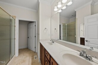 406 N Wakefield St in Zebulon, NC - Building Photo - Building Photo