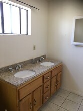 810 Margo Dr in Simi Valley, CA - Building Photo - Building Photo