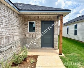 3612 Blue Ave in Mustang, OK - Building Photo - Building Photo