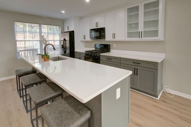 2813 31st Ave in Temple Hills, MD - Building Photo - Building Photo