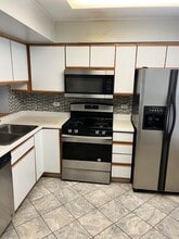 5041 Warren St in Skokie, IL - Foto de edificio - Building Photo