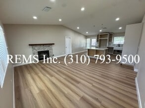 7775 Maple Ave in Hesperia, CA - Building Photo - Building Photo