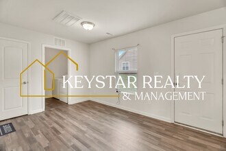 2205 Sawgrass Rd in Rocky Mount, NC - Foto de edificio - Building Photo