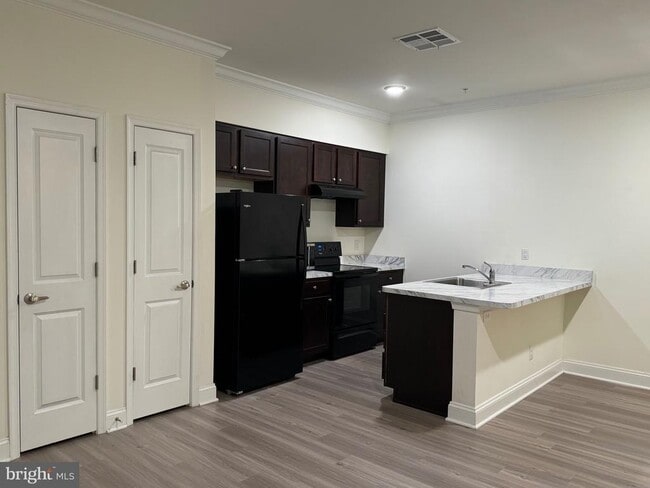 1812 Main St in Chester, MD - Building Photo - Building Photo