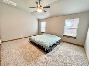 448 Irish Ln in Yukon, OK - Building Photo - Building Photo