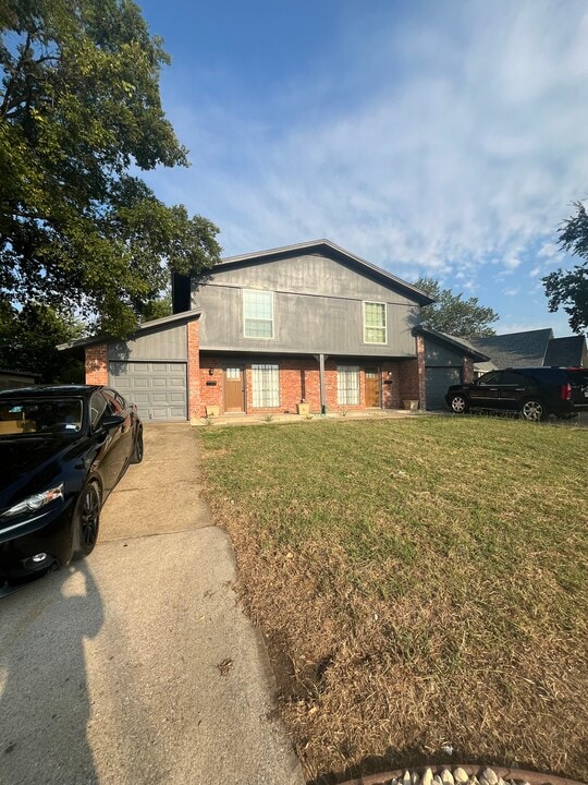 408 Carter Dr in Arlington, TX - Building Photo