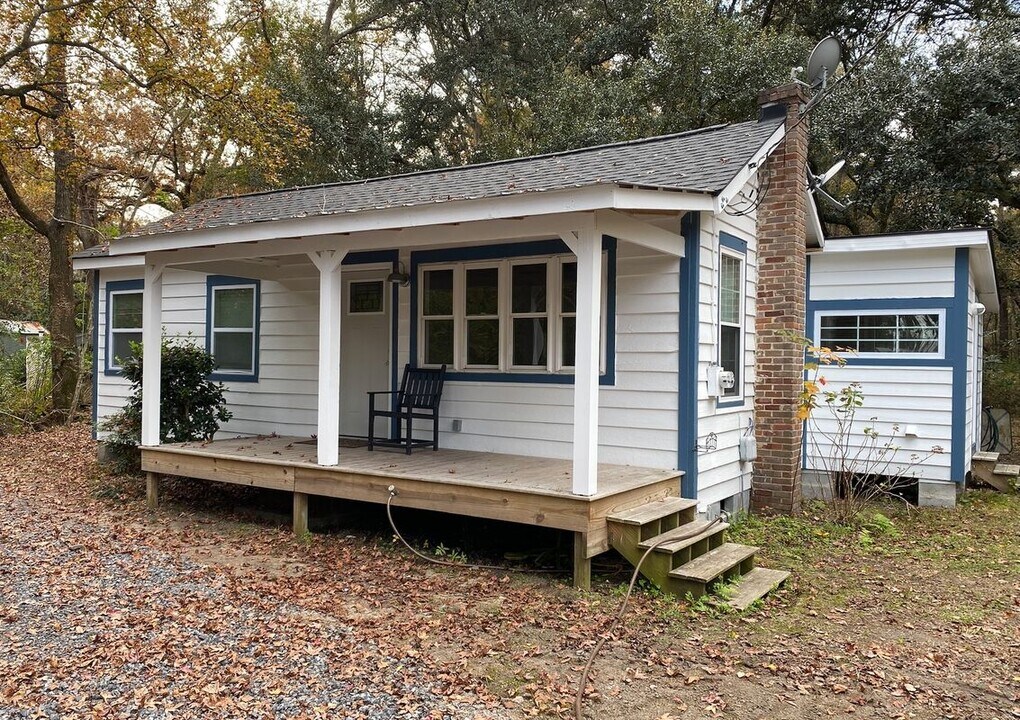 2026 River Rd in Johns Island, SC - Building Photo