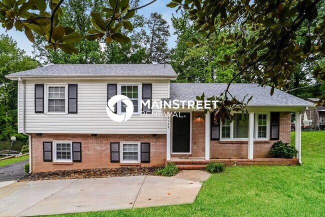 property at 7348 Idlewild Rd
