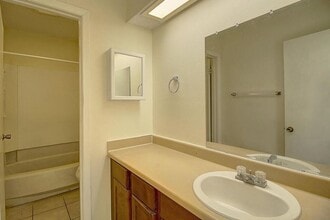 2314 Capitan Dr in Corpus Christi, TX - Building Photo - Building Photo