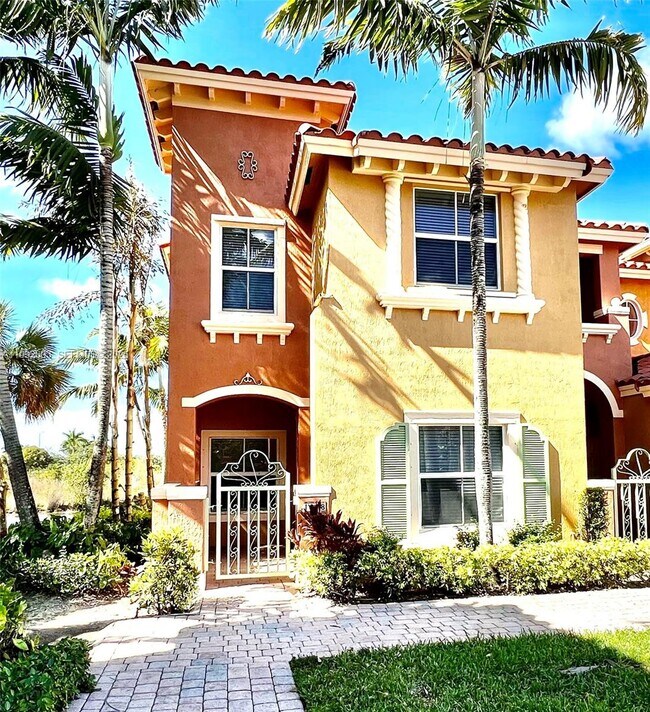 1088 SW 144th Ave in Pembroke Pines, FL - Foto de edificio - Building Photo