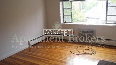 50 Evergreen St, Unit 31 in Boston, MA - Building Photo - Building Photo