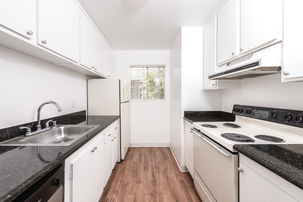 Del Nido Apartments and Nearby Santa Rosa Apartments For Rent Santa