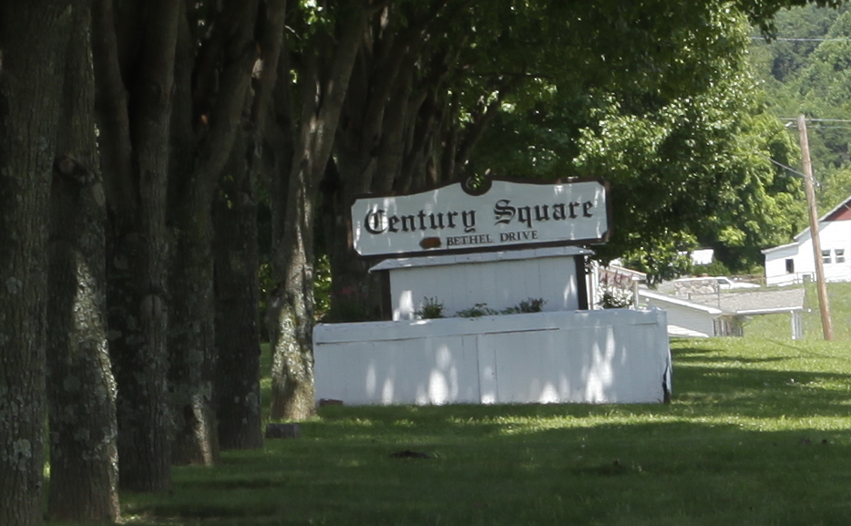 Century Square Apartments in Bristol, TN - Building Photo