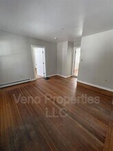 24 W Main St in Cambridge, NY - Building Photo - Building Photo