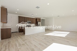 10135 E Ulysses Ave in Mesa, AZ - Building Photo - Building Photo