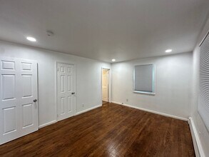 101 Robertson Ave in White Plains, NY - Building Photo - Building Photo