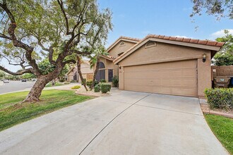 15852 N 50th St in Scottsdale, AZ - Building Photo - Building Photo