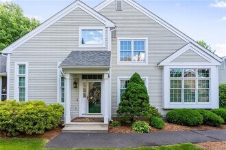 5 Pierson Green in Cromwell, CT - Building Photo - Building Photo