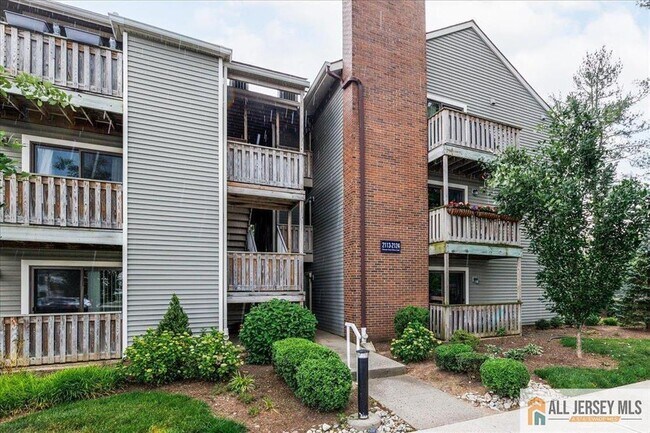 2114 Ravens Crest Dr in Plainsboro, NJ - Building Photo - Building Photo