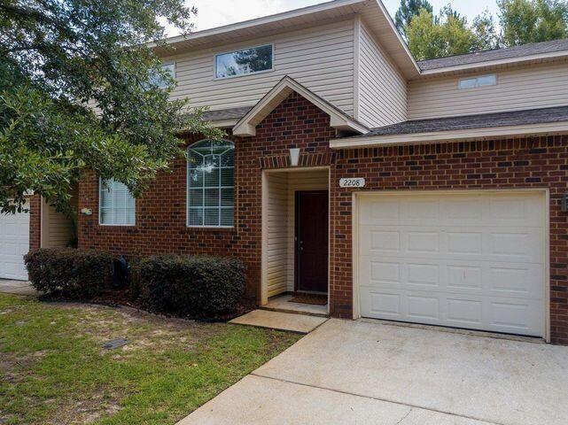 property at 2208 Hadleigh Hills Ct