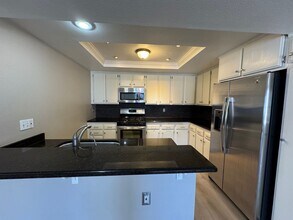 3 Woodleaf in Irvine, CA - Building Photo - Building Photo
