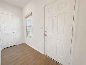 14007 Tordillo Dr in Elgin, TX - Building Photo - Building Photo