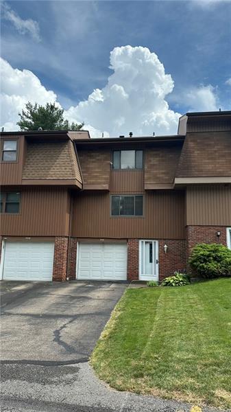 property at 40 Freedom Dr N