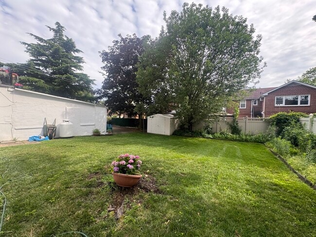 18 Breglia St, Unit 2