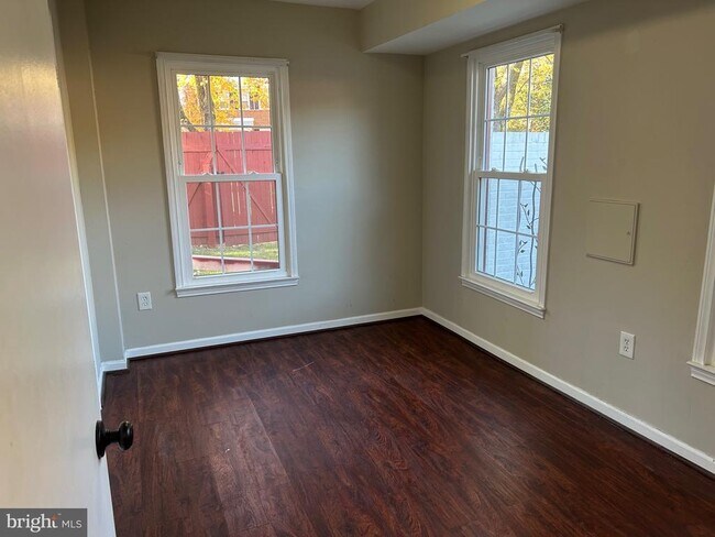 13133 Putnam Cir in Woodbridge, VA - Building Photo - Building Photo