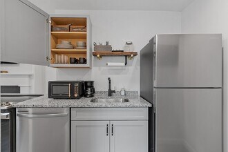 10 Glass St, Unit 2 in Pembroke, NH - Building Photo - Building Photo