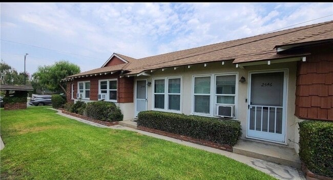 property at 2544 N Buena Vista St