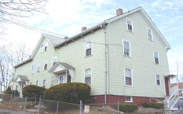 7 Church Ln in Watertown, MA - Building Photo