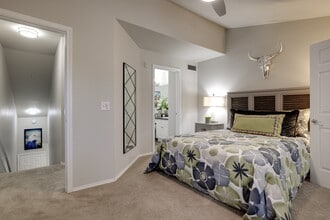The Catherine Townhomes at Scottsdale in Scottsdale, AZ - Building Photo - Interior Photo