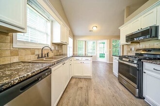 904 Castlerock Way in Mcdonough, GA - Building Photo - Building Photo