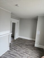 5 Davison St in Amherst, NS - Building Photo