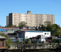 Harborview Towers in Bridgeport, CT - Foto de edificio - Building Photo