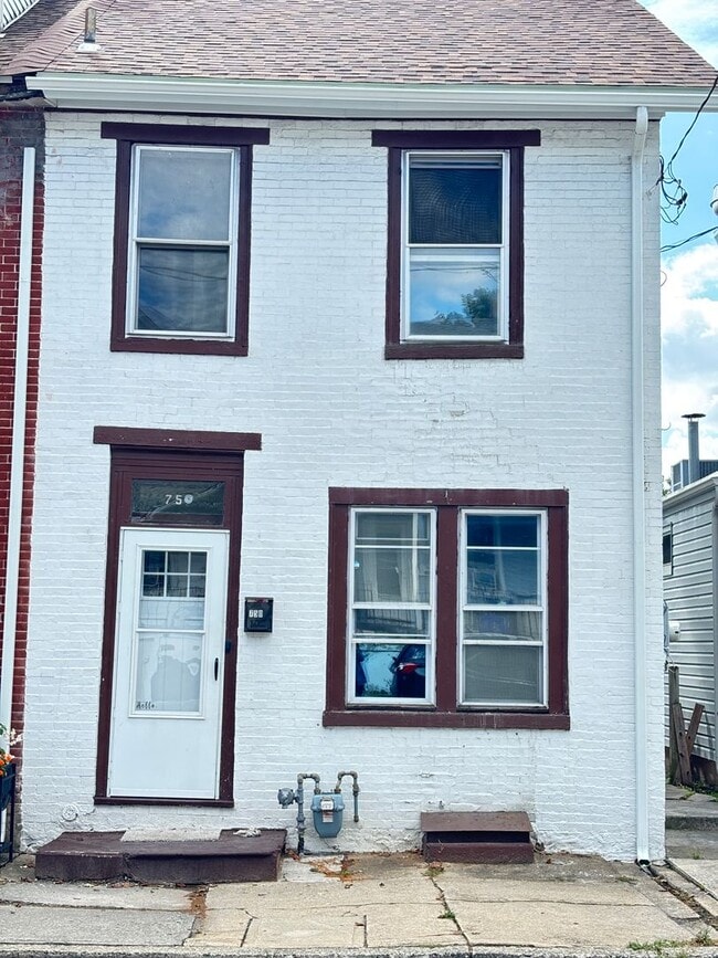 750 Front St in Catasauqua, PA - Building Photo - Building Photo