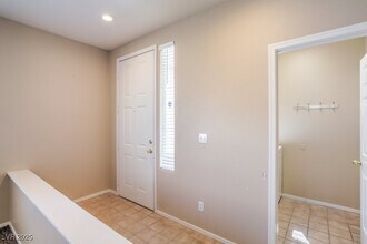 320 Magnolia Arbor St in Las Vegas, NV - Building Photo - Building Photo