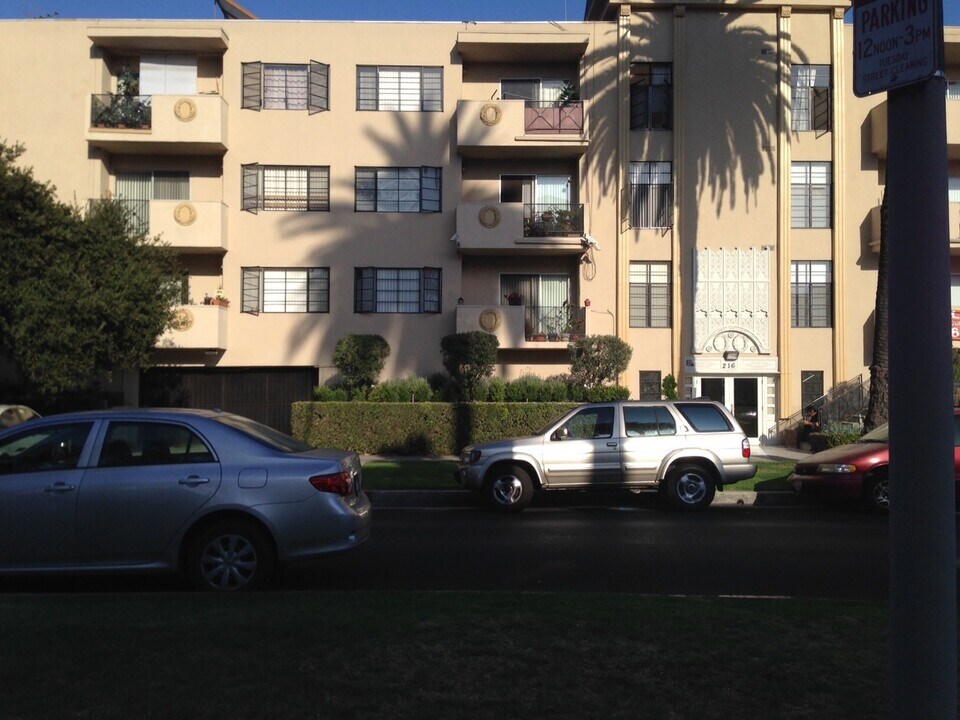 216 S Occidental Blvd, Unit 312 in Los Angeles, CA - Building Photo