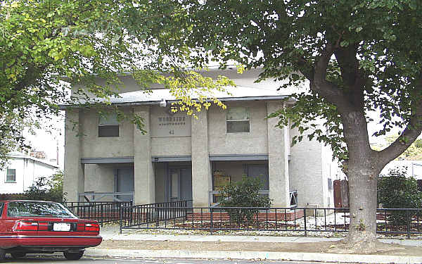 Woodside Apartments in Tracy, CA - Building Photo