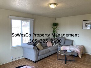 2408 1/2 N Hutton Ave in Farmington, NM - Building Photo - Building Photo