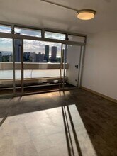 500 University Ave in Honolulu, HI - Building Photo - Building Photo